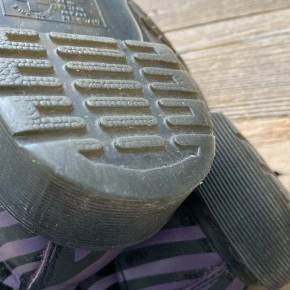 Dr. Marten Purple/Black Zebra Striped Pascal Boots. Size 7 (EU38). - Picture 10 of 10